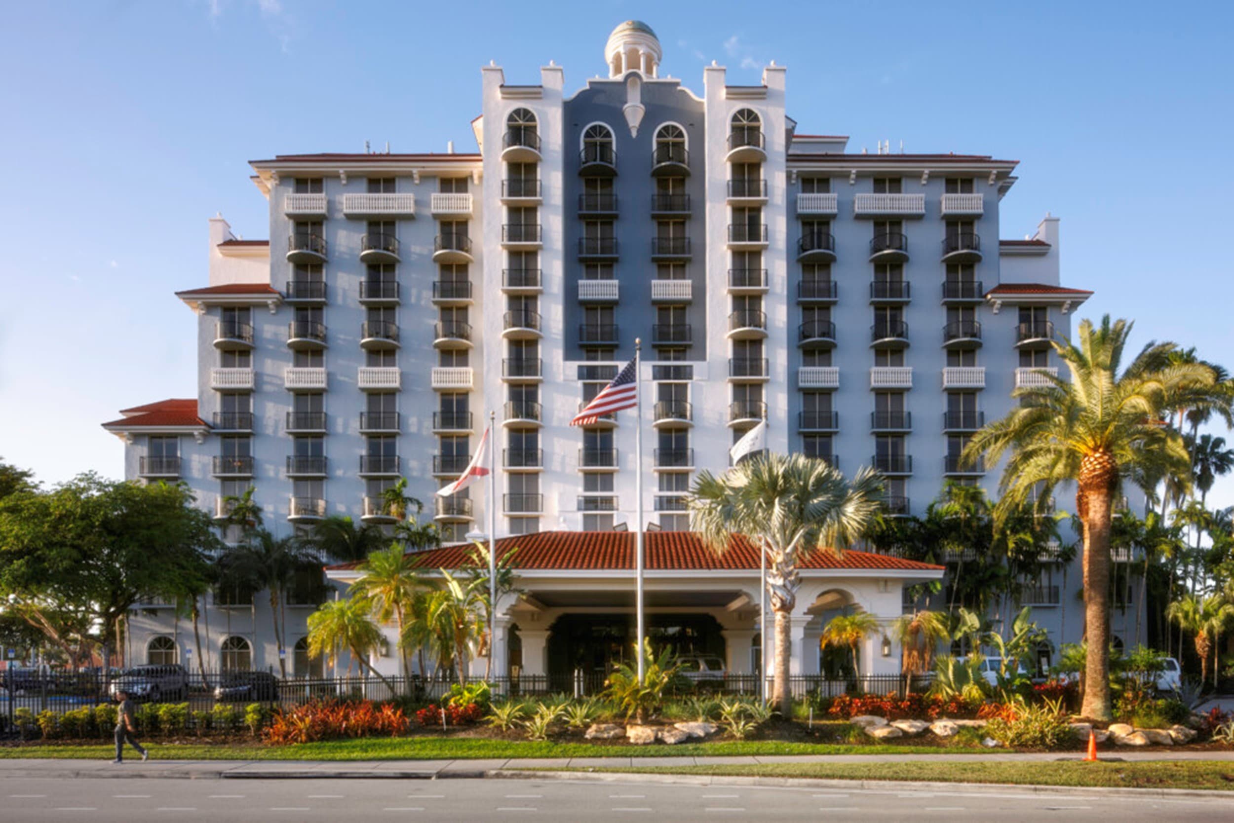 Embassy Suites Fort Lauderdale exterior